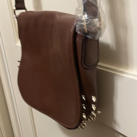 Ruby Blue Couture brown cruelty free hand bag 10” w 9”L spikes new $130 - Picture 1 of 9